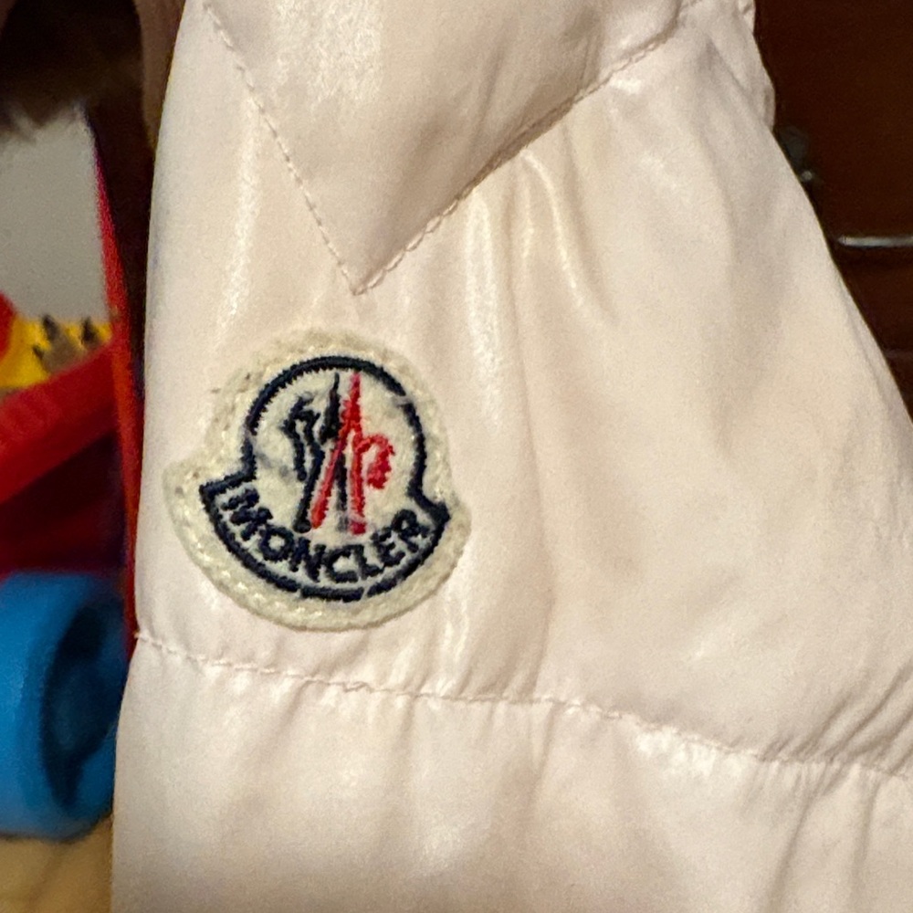 Moncler Light Pink Quilted Jacket - Picture 6 of 11